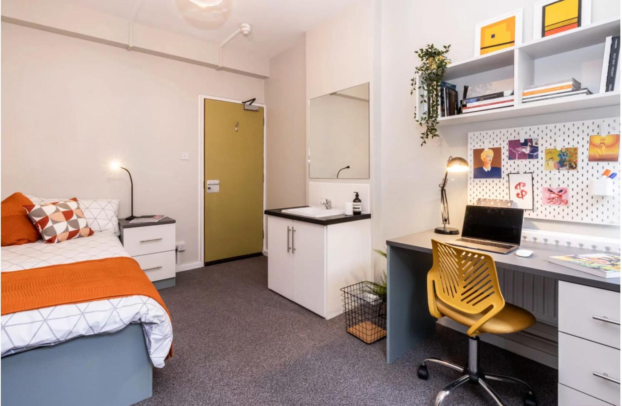 Spacious Room With Shared Facilities Londra Dış mekan fotoğraf