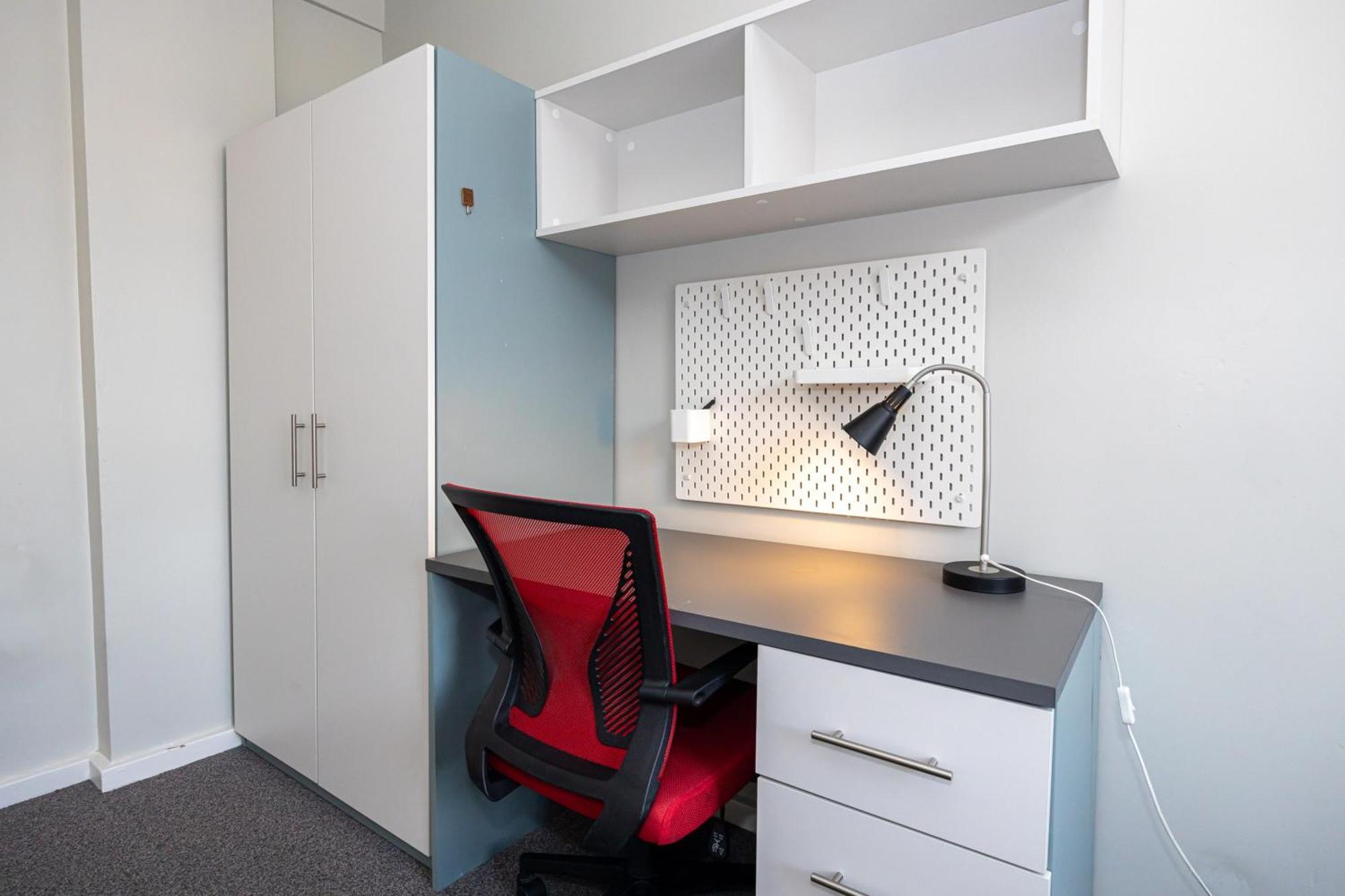 Spacious Room With Shared Facilities Londra Dış mekan fotoğraf